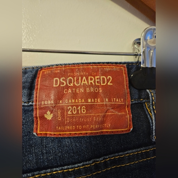 DSquared2 Dark Blue Ripped Jeans - Picture 5 of 5